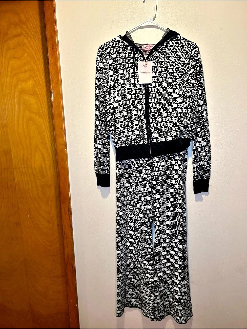 Juicy Couture Black & White Monogram Print Track Suit Sweater Set Small